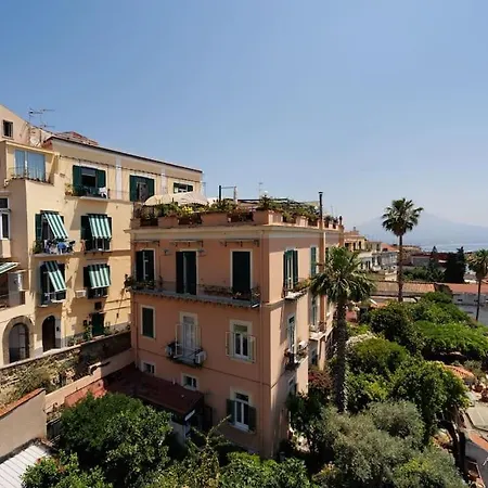 Chiaia Stunning Seaview Studioflat With 2 Terraces By Houseinnaples نابولي